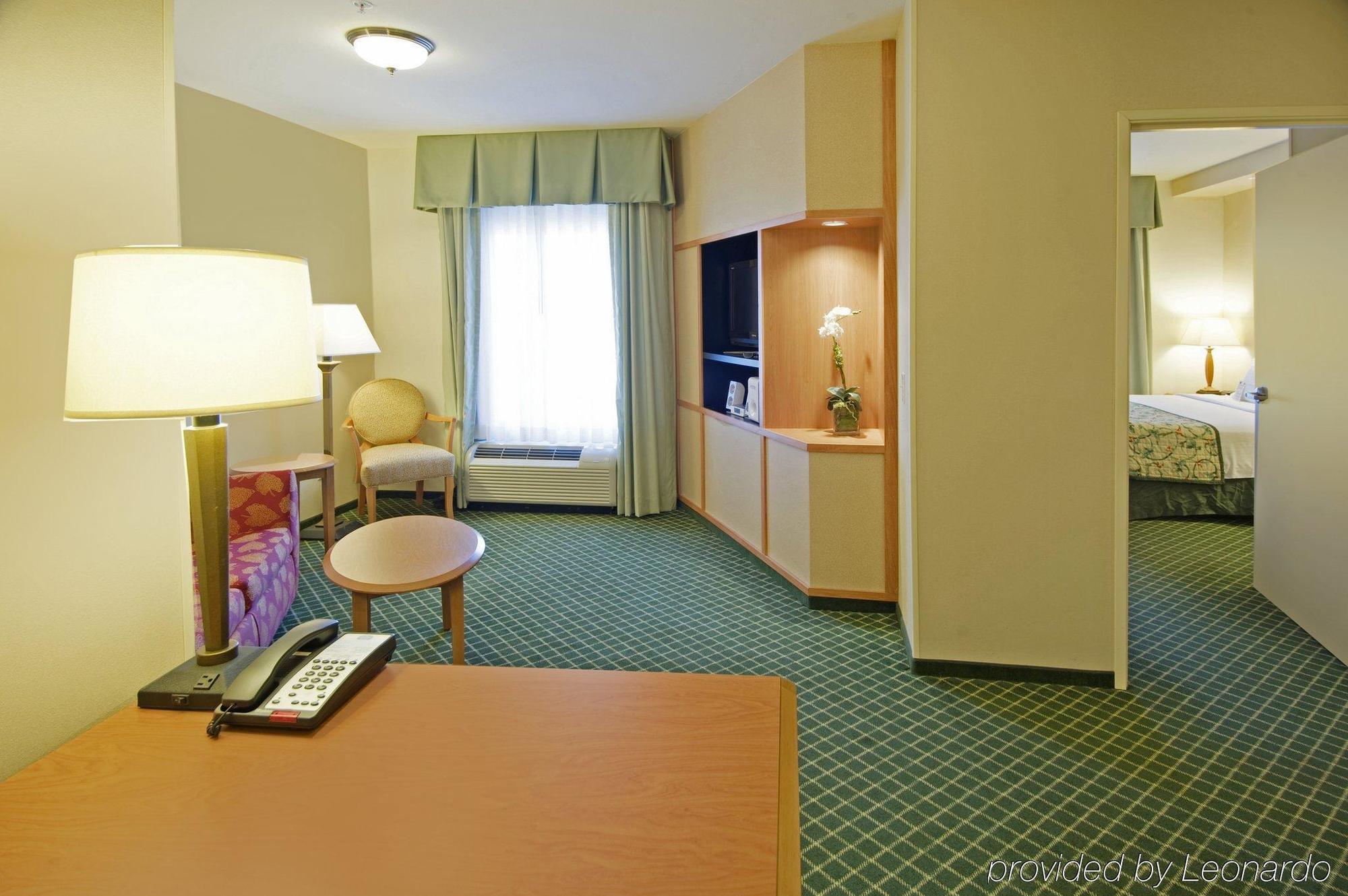 Fairfield Inn & Suites By Marriott Корділ Номер фото